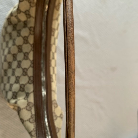 Vintage Gucci Canvas GG Shoulder Bag. - Picture 12 of 17